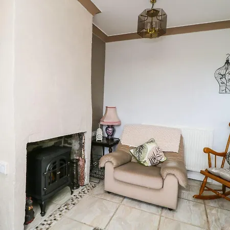 Winterfell Cottage, * Frizington